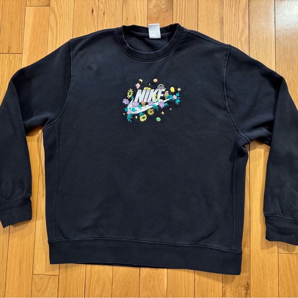Nike Men's Sportswear Logo Twist Club Fleece Crewneck Sweatshirt Size Large